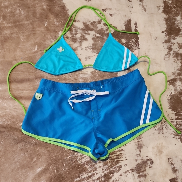 Rare Pink VS Team Pink Bundle Set. Shorts and Bikini Top. Size: M - Picture 2 of 16